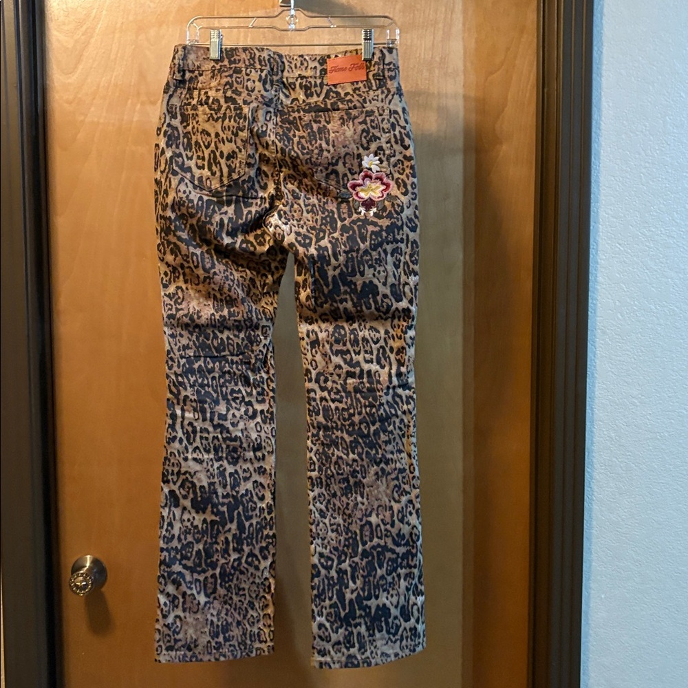 Leopard Print Embroidered Jeans; Size 10 - Picture 5 of 9